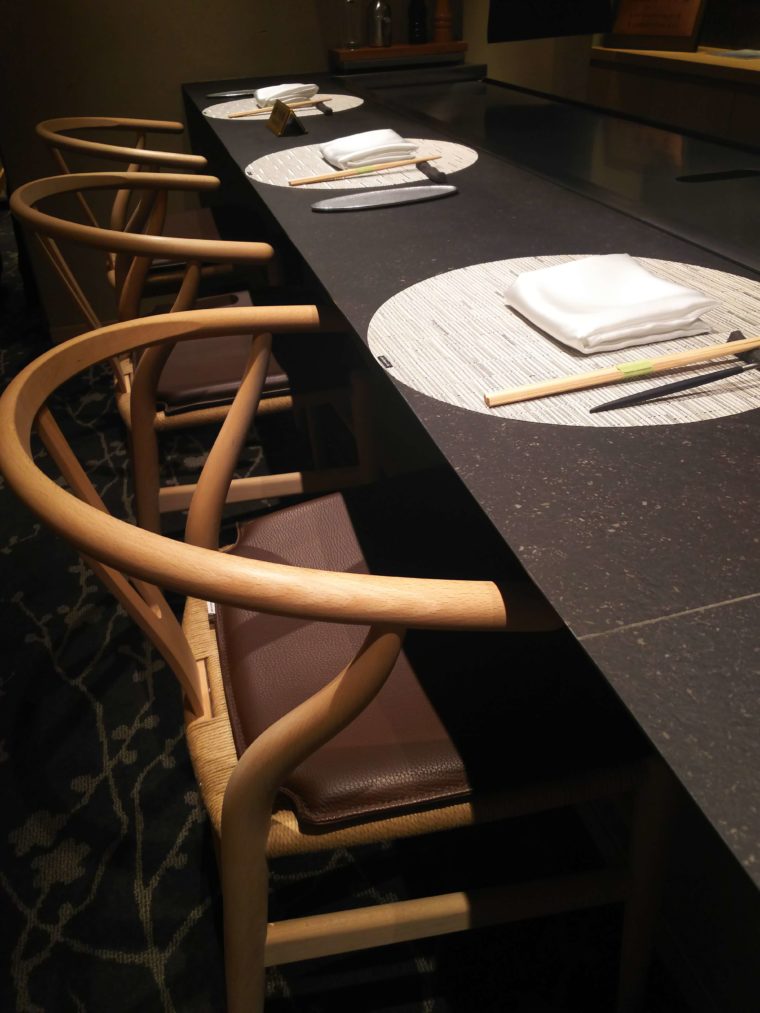 the counter seats at Moriya Gion