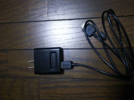 USBケーブルにアダプターをつける