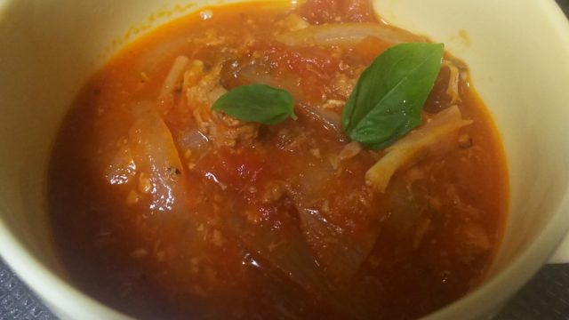 鯖トマトスープ完成(バジルのせ)