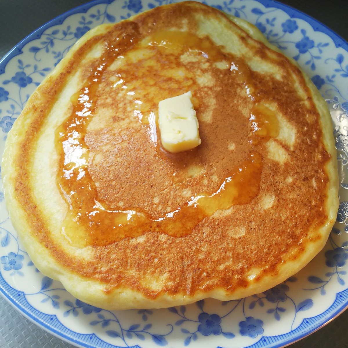 出来上がったふっくらホットケーキ