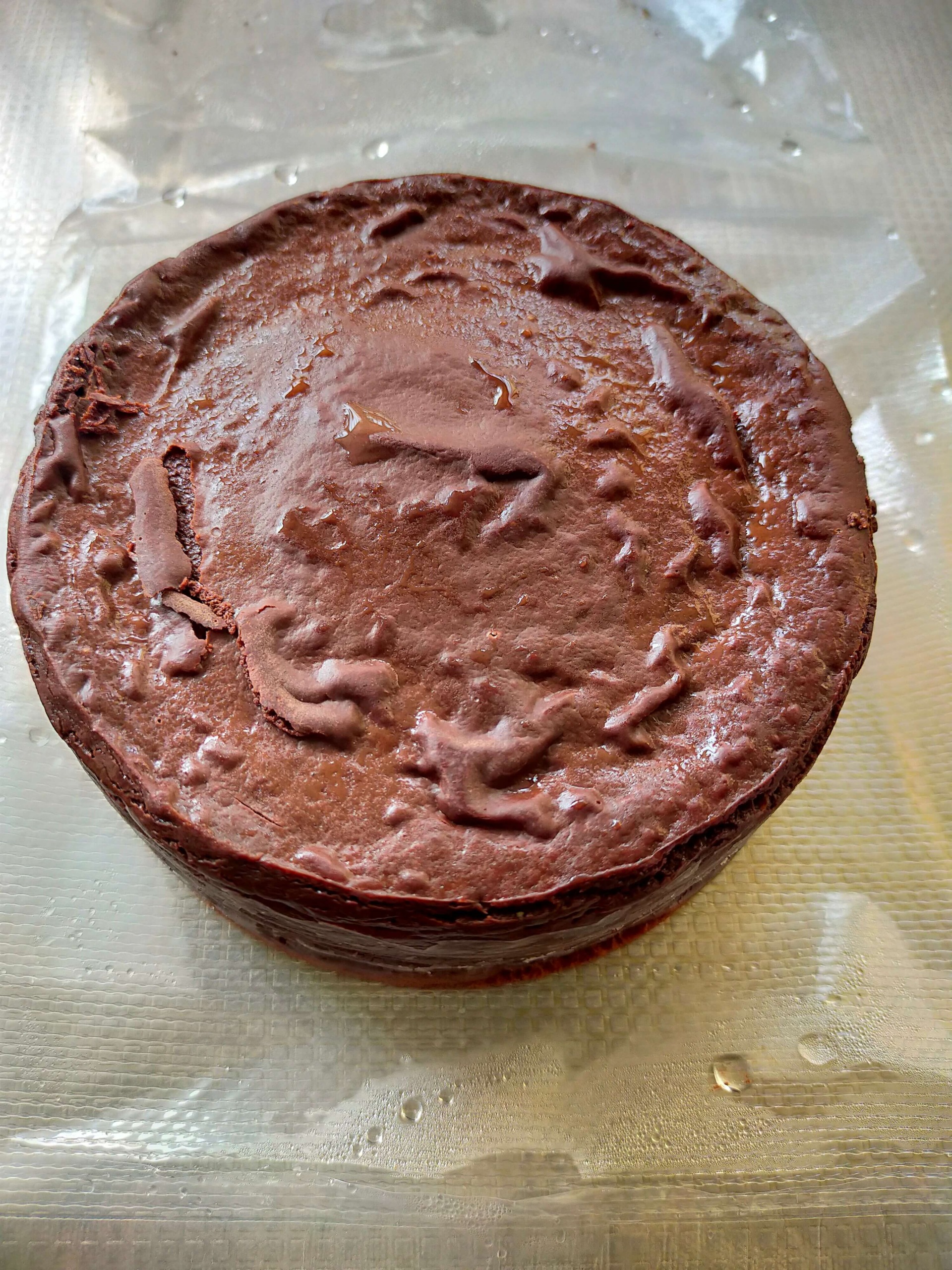 解凍した生チョコレートケーキ
