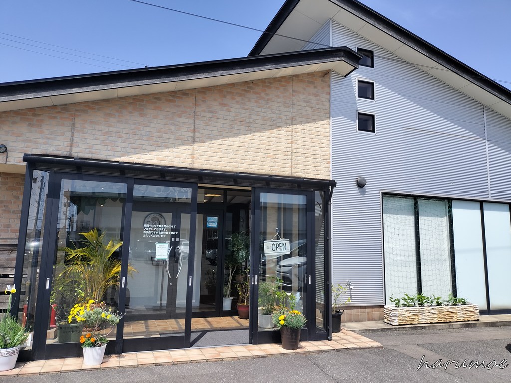 natural kitchen SALの外観